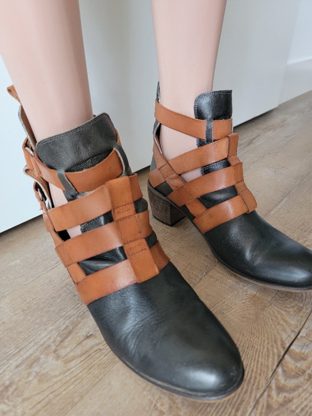 Sixty Seven botties size 41 made in Spain